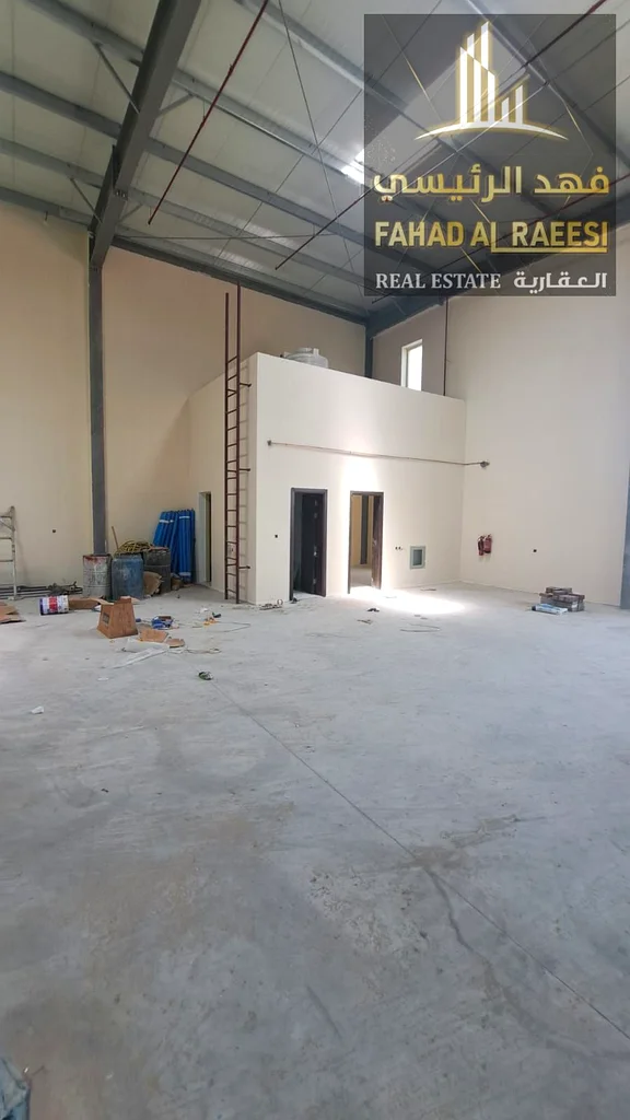 A warehouse for annual rent in one of the most vital areas in the Emirate of Sharjah - Al Sajaa area, at a price of 460,00063622733012611111