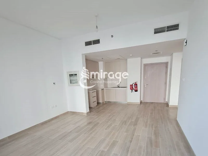 Modern 1-Bedroom Apartment | Prime Location63848922367106114