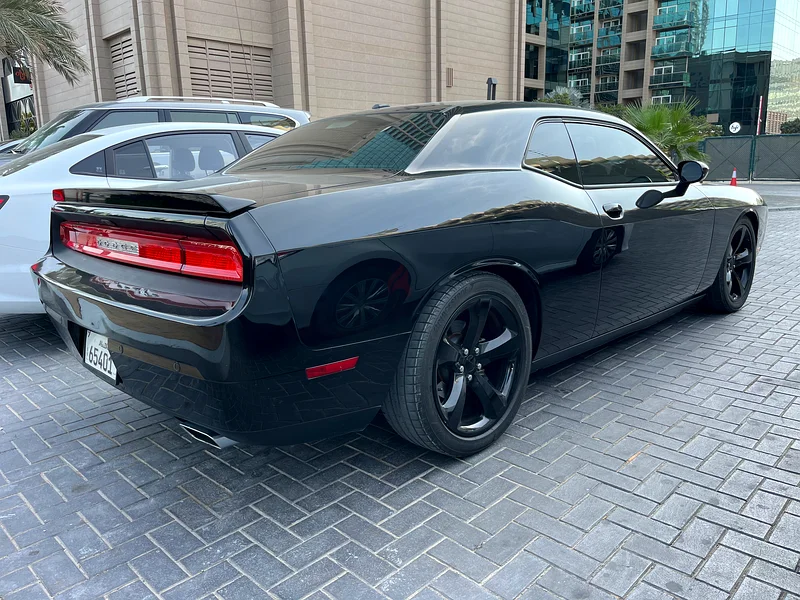 Dodge challenger 2014 with service history63490271867907112