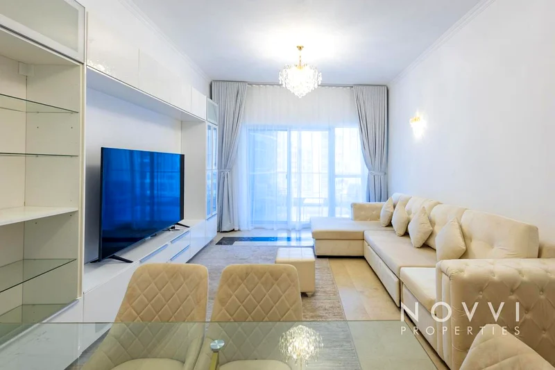 Spacious Layout | Vacant | Renovated64036737134594111