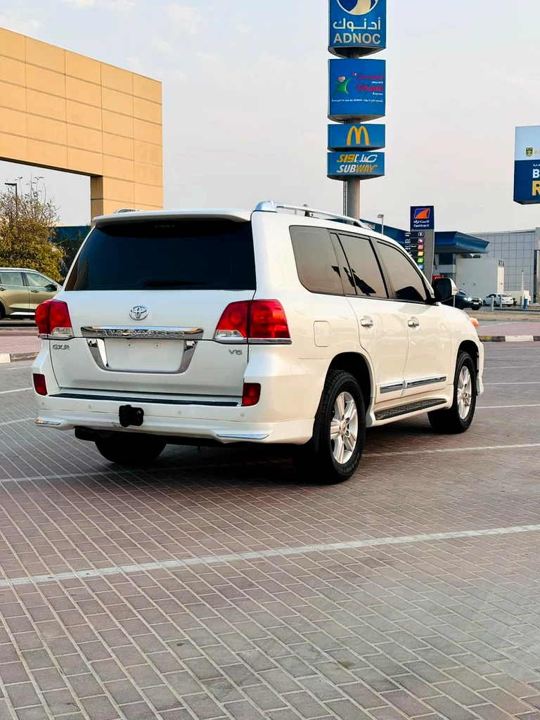 Toyota Land Cruiser GXR V6 Gulf Model 201363484694131330114