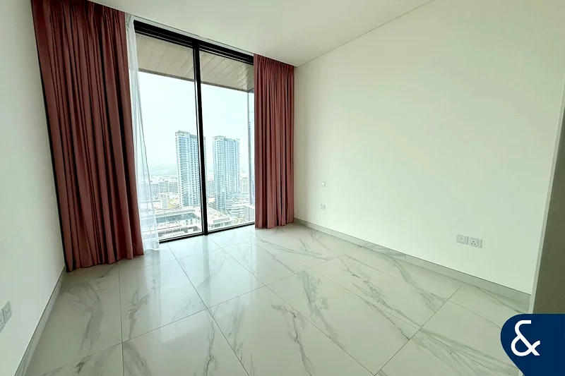 3 Bedrooms | Bright Layout | With Balcony63756383859971114