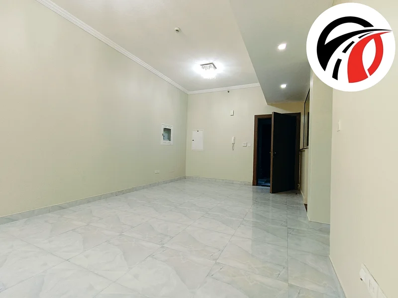 قريب من بوند بارك شقة من غرفة نوم واحدة مع جميع المرافق متاحة بسعر 55 ألف63757382182786113