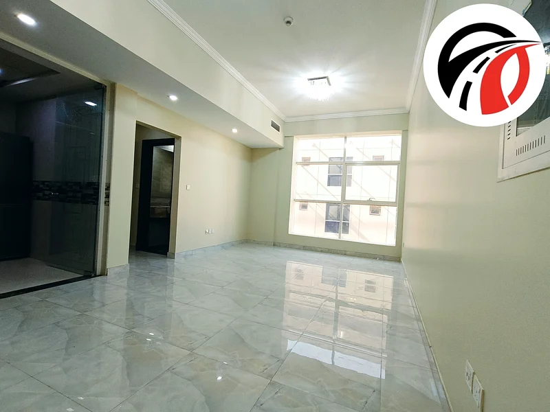قريب من بوند بارك شقة من غرفة نوم واحدة مع جميع المرافق متاحة بسعر 55 ألف63757382182786111