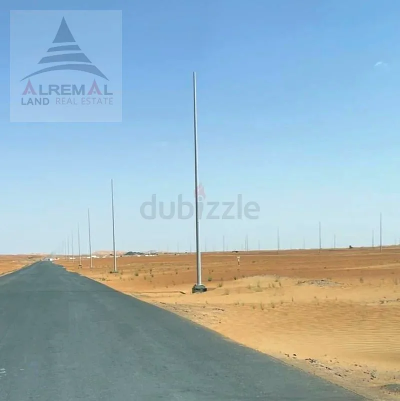 للبيع، قطعة أرض مع ماء وكهرباء في المنطقة الصناعية 3، الشارقة63818936010242110