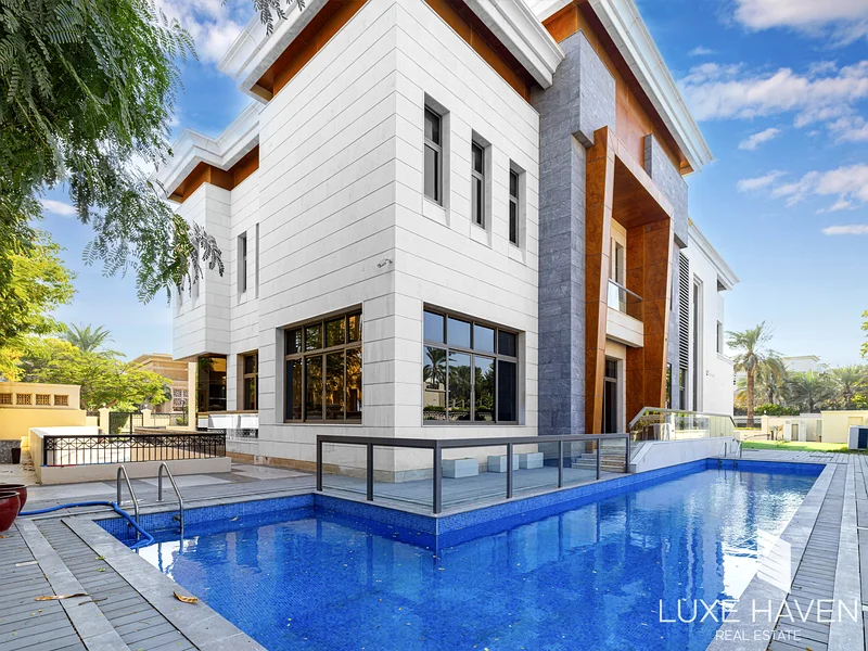 Lake View | Corner Plot | 6 Beds Furnished63915153940353111