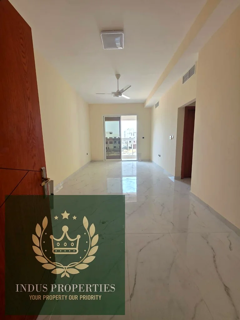 شقة جديدة فاخرة بغرفة نوم واحدة وممر متاحة للإيجار في الجرف الصناعي 3، عجمان63810632192769110