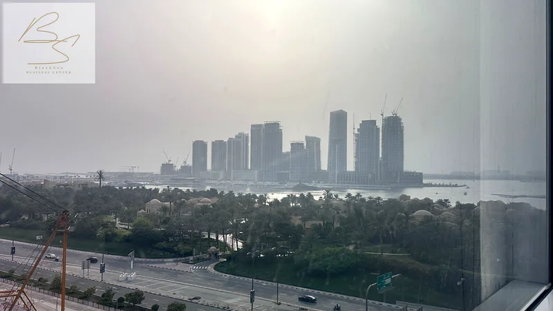 مكتب مفروش بالكامل بإطلالة على النخيل63616024862337113