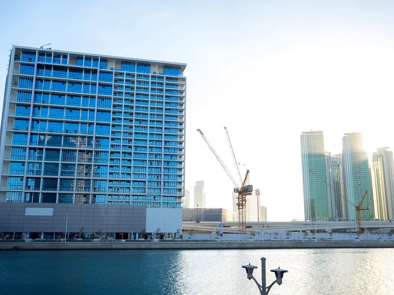 منظر القناة - طابق عالي - موقع متميز - مؤثث بالكامل63851547587459111