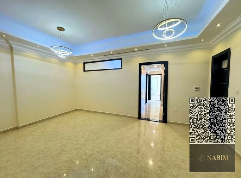 شقة متوفرة للإيجار السنوي، بثلاث غرف نوم مع صالة في منطقة الروضة في عجمان63719147467650112
