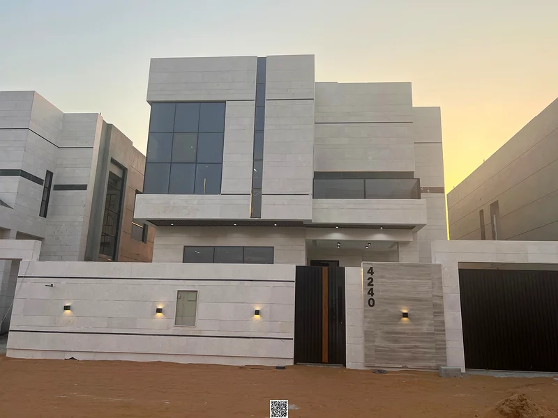 Luxury villa with private pool for sale - Al Helio 2, Ajman. Price includes full registration fees! Ready to move in - First resident. Strategic locat63898671441411110