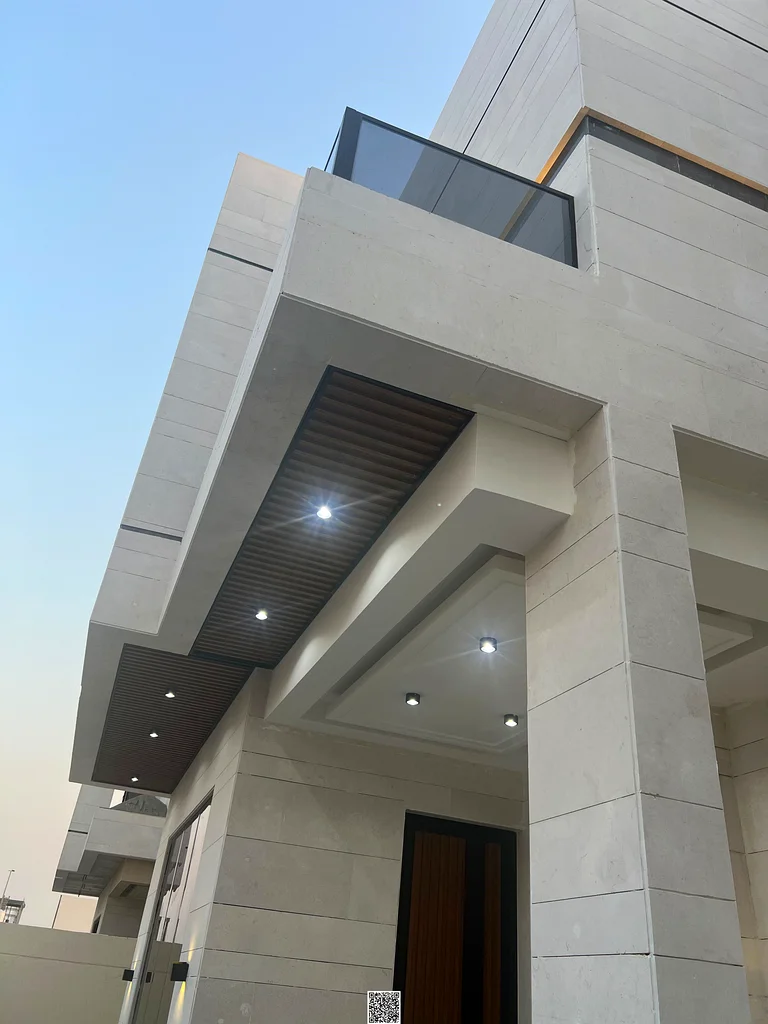 Luxury villa with private pool for sale - Al Helio 2, Ajman. Price includes full registration fees! Ready to move in - First resident. Strategic locat63898671441411112
