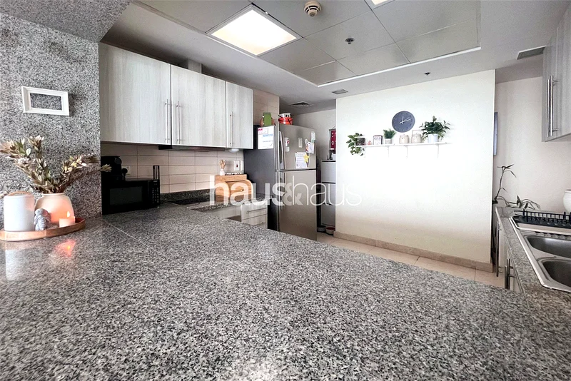 Unfurnished | Spacious Layout | Prime Location63749147962242114
