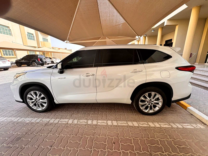 تويوتا هايленدر هايبرد VXR 2023، 34000 كم، مع ضمان/حزمة صيانة مجانية من شركة الفطيم حتى 80000 كم63487915250818112