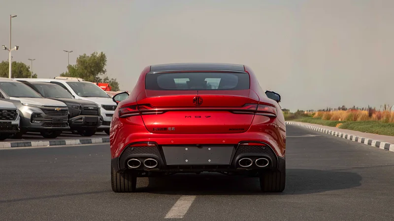 2025 MG7 1.5T ناقل حركة مزدوج التفاضل حزمة السباويلر الرياضية الأنيقة63233101881602112