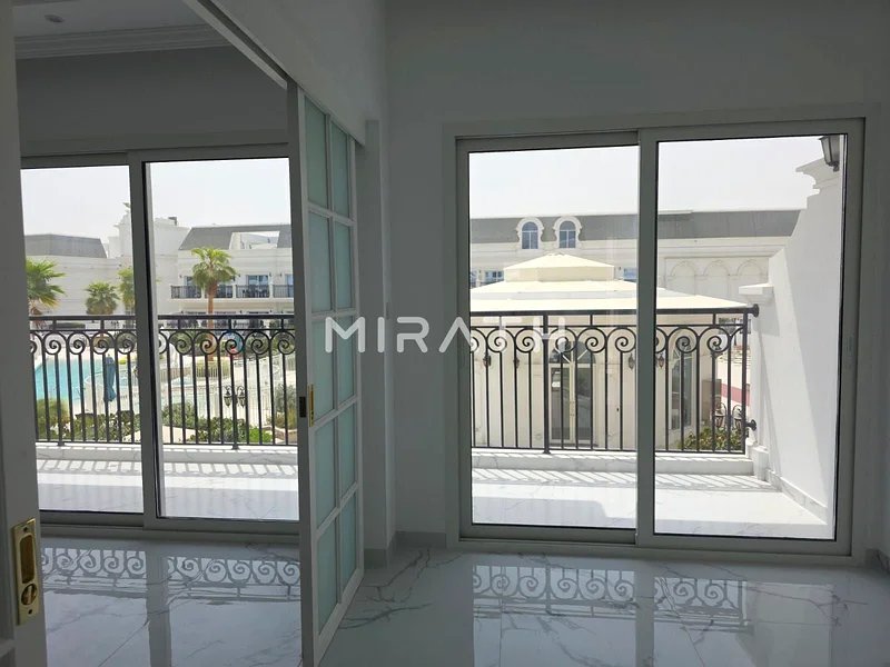Luxury-Built 1B/R Apartment-Pool View -Premium63766164044419113