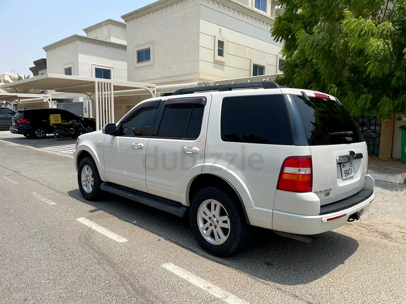 For Sale: 2009 Ford Explorer – Excellent Condition63488745240834111