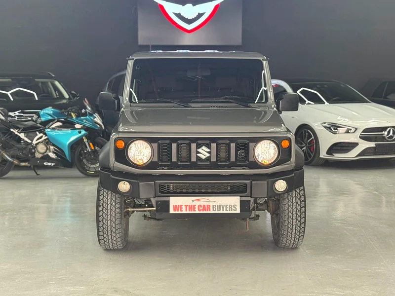 SUZUKI JIMNY 2022 136000 KMS GCC SPECS ( ORIGINAL NARDO COLOUR ) ( AUTOMATIC GEAR ) QUICK SALE63490757051907111