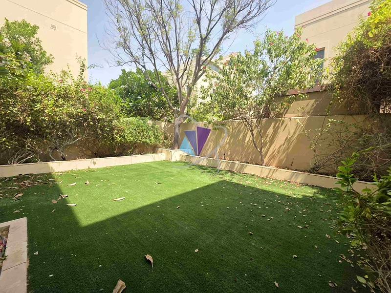 Hot Deal / Specious 4BR +Study /Yard.63625224481666112
