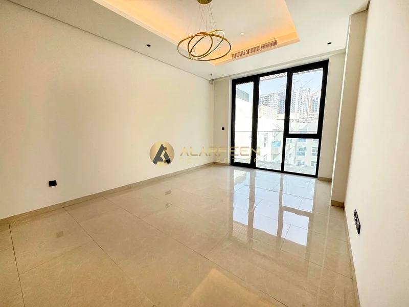 شقة جديدة بالكامل مكونة من 3 غرف نوم | غير مؤثثة | احجز الآن63780692726786110