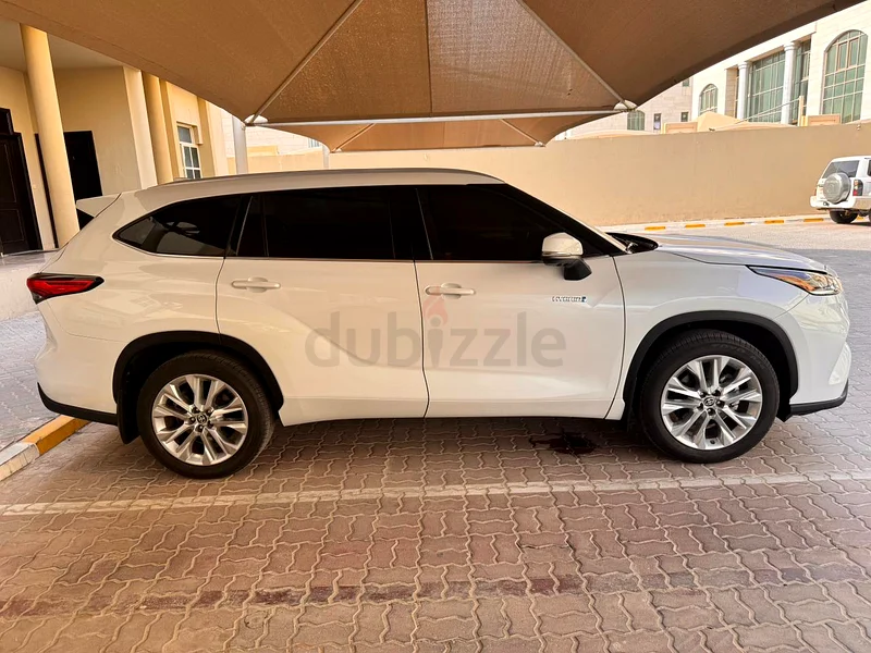 تويوتا هايленدر هايبرد VXR 2023، 34000 كم، مع ضمان/حزمة صيانة مجانية من شركة الفطيم حتى 80000 كم63487915250818113