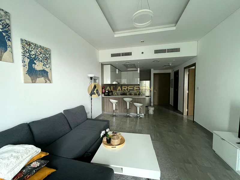 شقة مكونة من غرفة نوم واحدة ومفروشة بالكامل | مع أفضل وسائل الراحة | إطلالة على الطريق63783431542658110