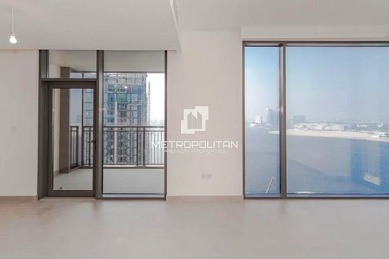 Luxurious Unit | Modern Layout | Panoramic View64025379329921113