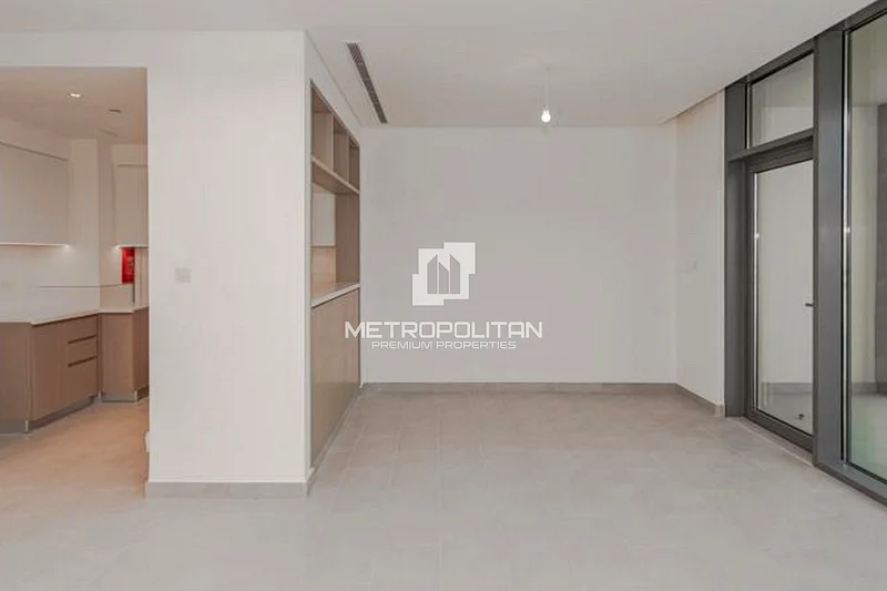 Luxurious Unit | Modern Layout | Panoramic View64025379329921112