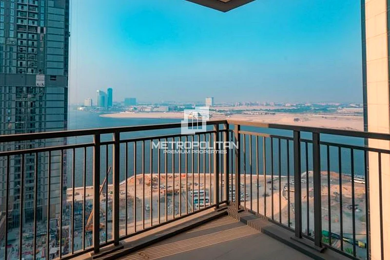 Luxurious Unit | Modern Layout | Panoramic View64025379329921111