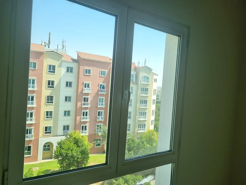 استوديو غير مفروش || بالقرب من محطة المترو ||63730891727746110