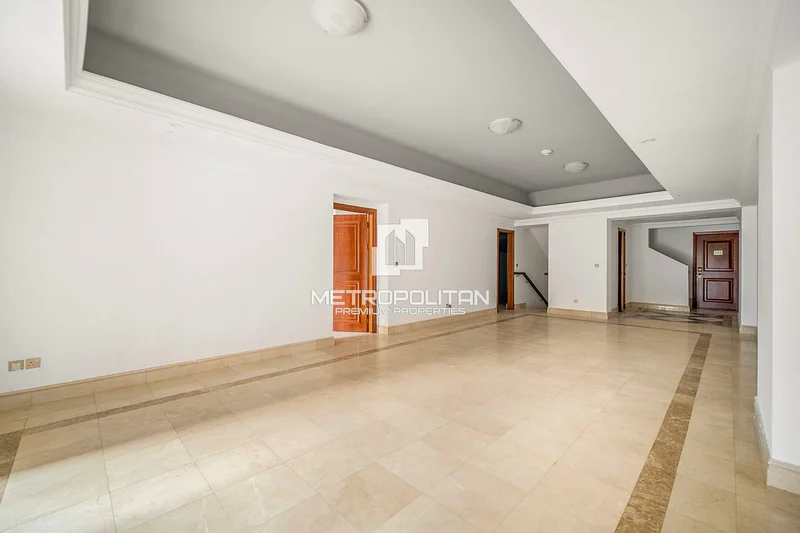 Sophisticated Style | Large Layout | Beach Access64007911396481111