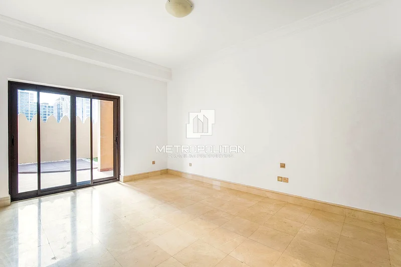 Sophisticated Style | Large Layout | Beach Access64007911396481114