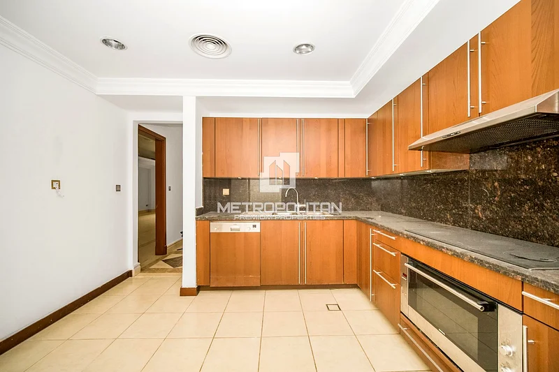 Sophisticated Style | Large Layout | Beach Access64007911396481113