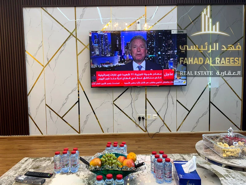 A unique opportunity for immediate ownership in Ajman One Towers, a three-bedroom apartment with a spacious area of 2182 square feet and super deluxe63867571139330111