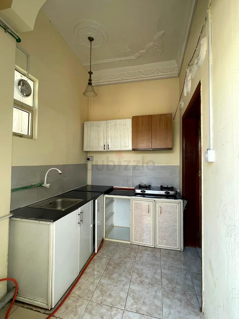 Room for Rent63485758327297114