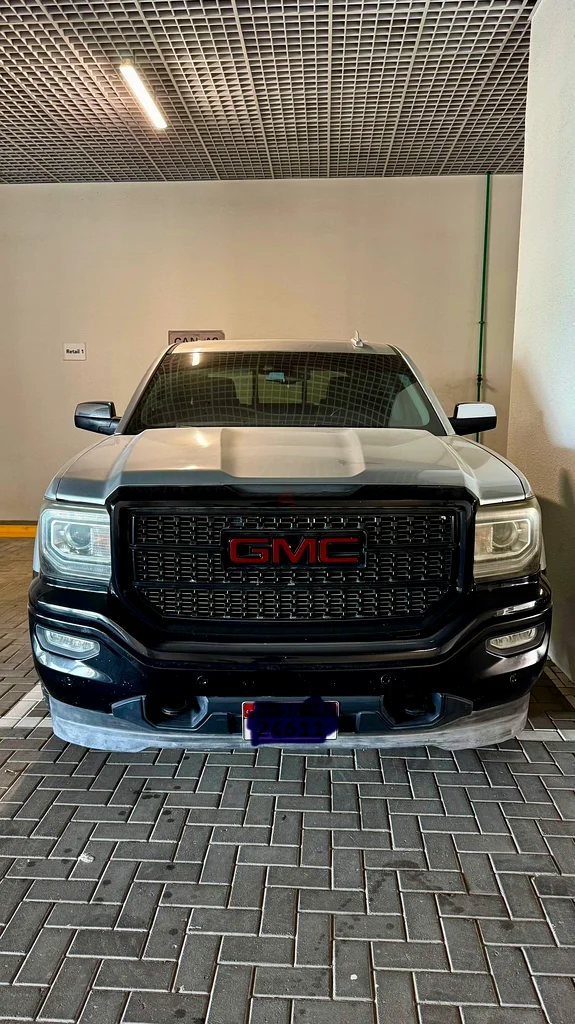 GMC sierra Denali63490630999810111
