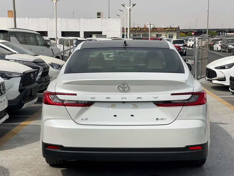2025 TOYOTA CAMRY LE 2.5L HYBRID63484601156866112