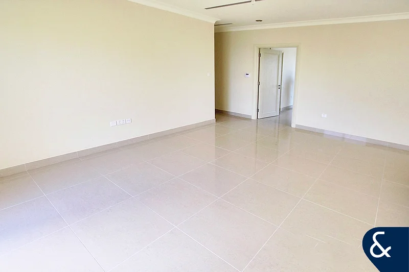 Single Row | Extended | Private Plot63915701839234114