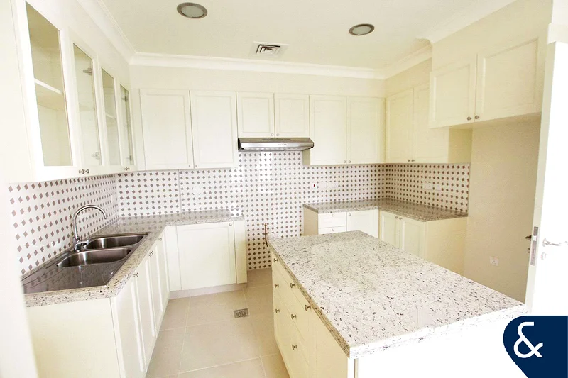 Single Row | Extended | Private Plot63915701839234113