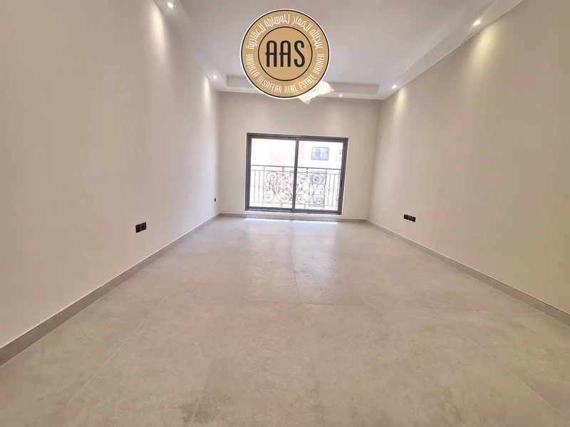 شقة فاخرة جديدة بالكامل بغرفة نوم واحدة مع أجهزة مطبخ بالقرب من محطة مترو63763098213122111