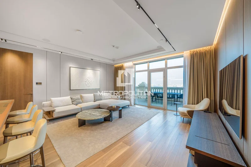 Premium Unit | Beach Access | Iconic Palm View64009773711105112