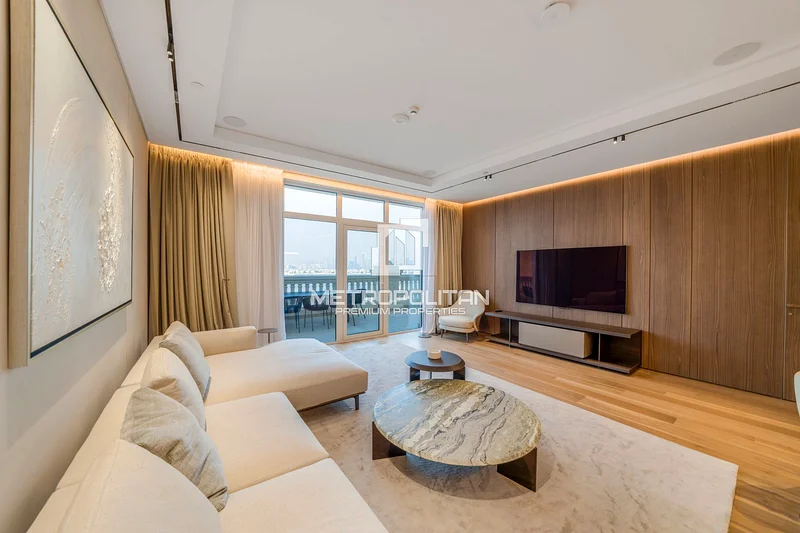 Premium Unit | Beach Access | Iconic Palm View64009773711105114