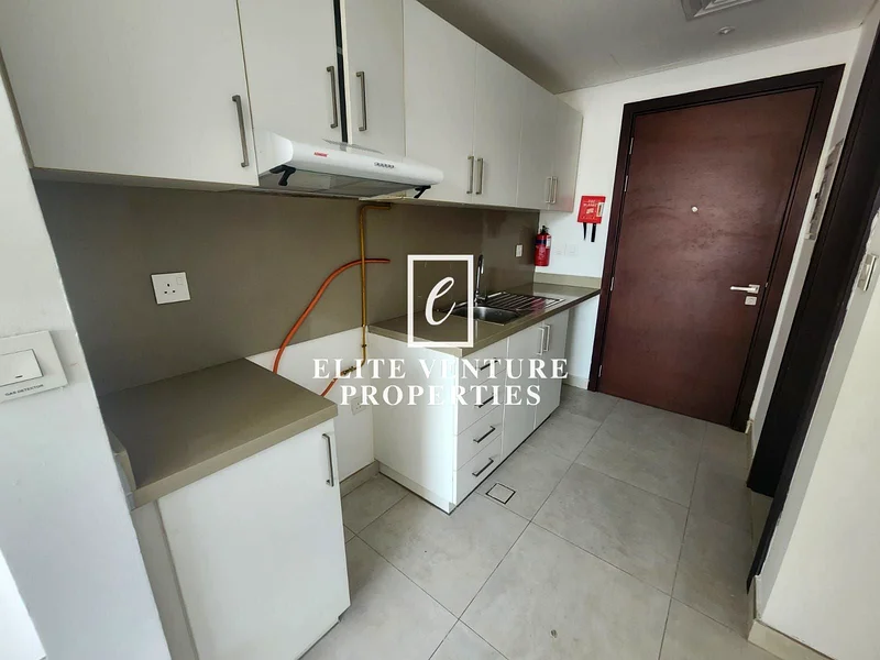 STUDIO | VACANT | PRIME LOCATION63763977244929113