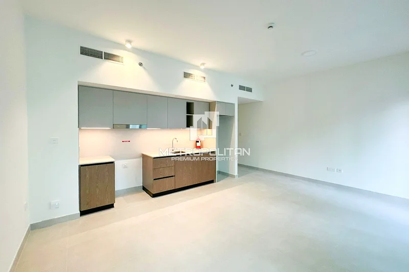 Burj Khalifa View | Prime Location | Stylish64026863223554111