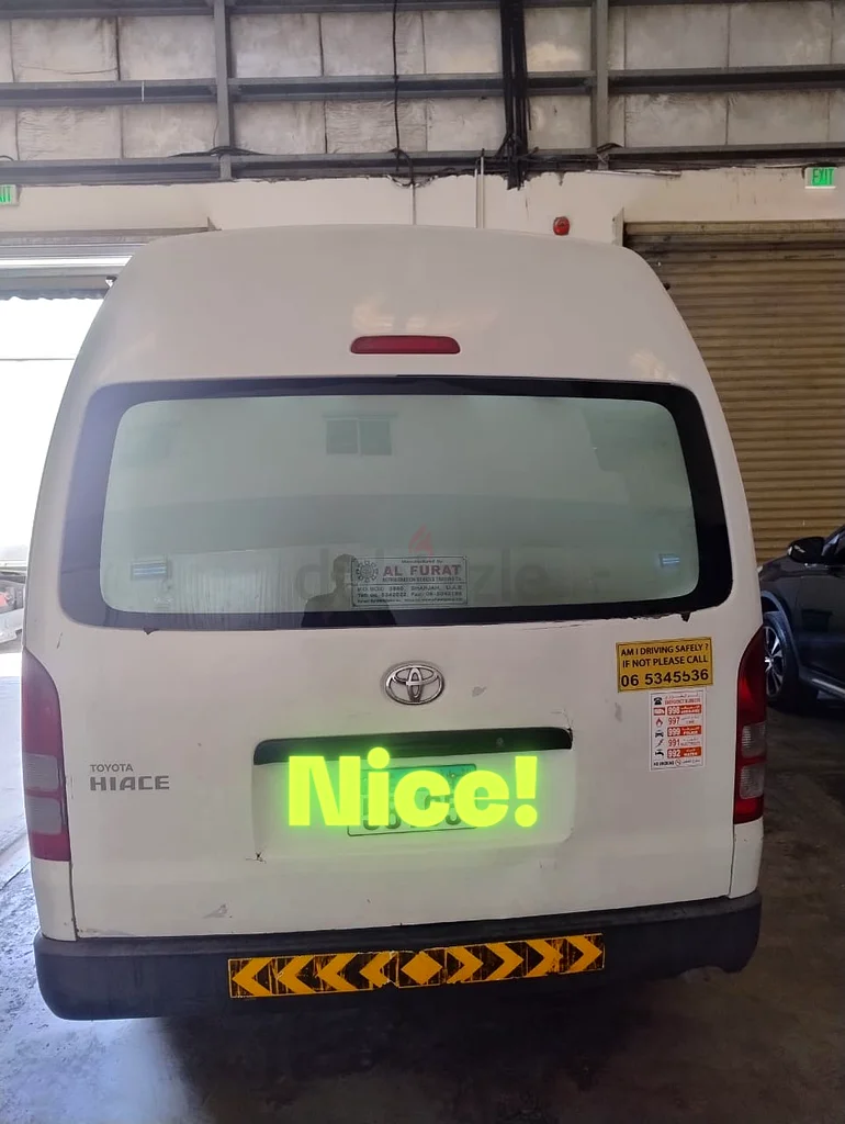 Toyota Hiace Chiller Van in very good condition63484380739713112