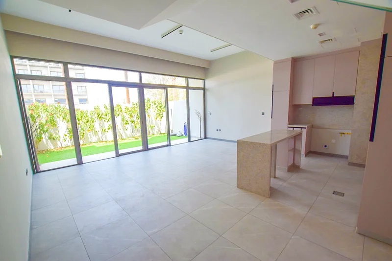 Single Row | Exceptional Location | Vacant63748376680707113