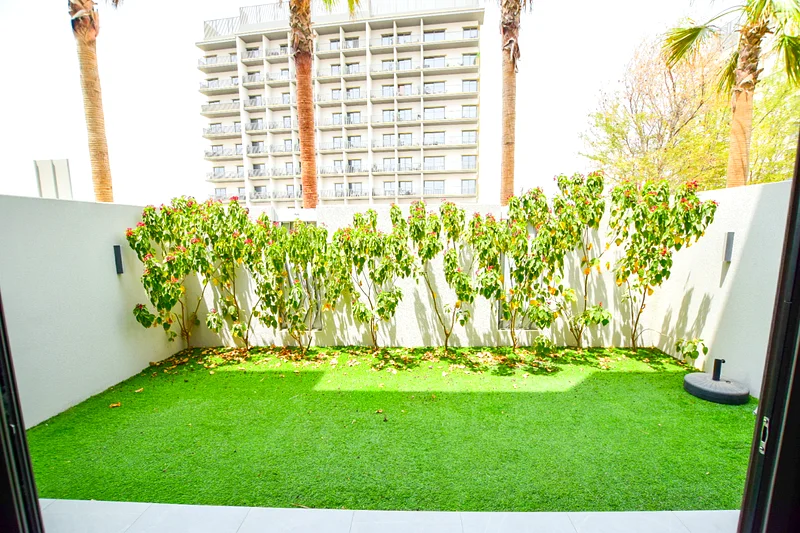 Single Row | Exceptional Location | Vacant63748376680707112