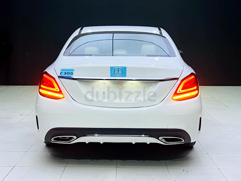 Mercedes C300 2018 (Low mileage)63488578953731113