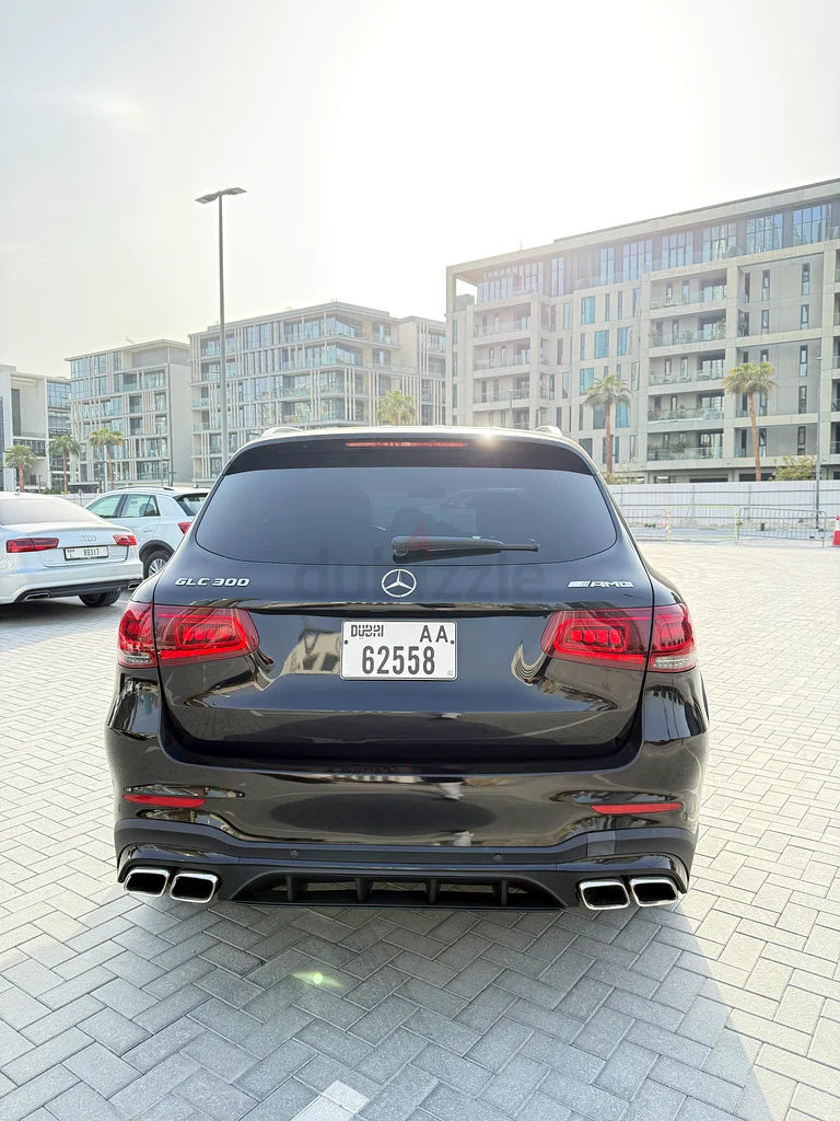 GLC 300 4MATIC 2020 | 63km | Black/Red Interior63488246048642113