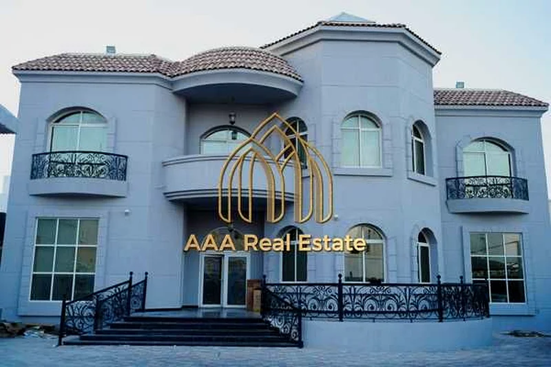 FURNISHED LUXURY | PRIME LOCATION| SERVICE BLOCK63743312247683110